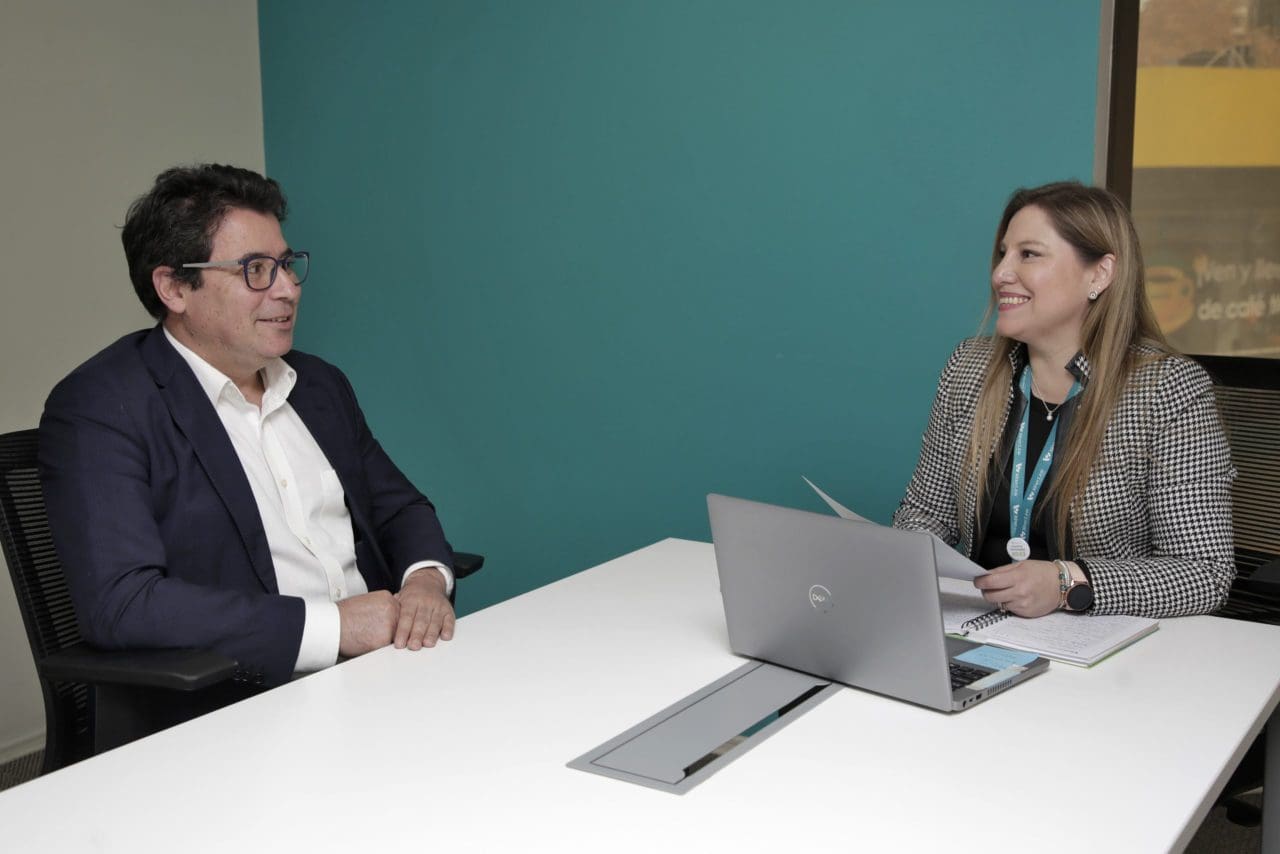 XinerLink certificada como Empresa B: El modelo sostenible conquista al mundo del capital humano en Chile