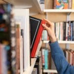 Ideas de libros: leer 15 minutos al día mejora la productividad de los colaboradores