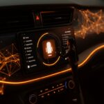 Startup uruguaya Flai recibiendo inversión millonaria para su asistente de voz con inteligencia artificial en el sector automotor.