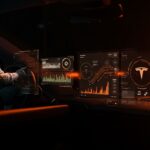 Interfaz de conducción autónoma de Tesla y data streams simbolizando seguridad y competencia en movilidad autónoma.