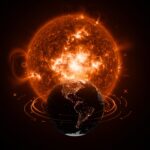 Imagen de flare solar X5.1 con tormenta geomagnética G4 impactando sistemas tecnológicos y startups, con auroras y representación de clima espacial.