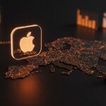 Icono de Apple App Store sobre mapa de Europa con símbolos de regulación y oportunidades en mercados digitales bajo la DMA.