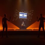 Boicot de Irlanda, España, Países Bajos y Dinamarca a Eurovision 2026 por la participación de Israel, con metáforas visuales de tensión cultural en Europa.