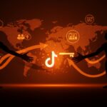 Transferencia de control de TikTok en EE.UU. ilustrada con metáforas de inversión tecnológica y crecimiento en el ecosistema startup.