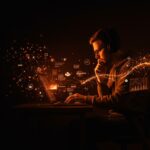 Desarrollador reflexionando sobre el nuevo modelo de financiación para código abierto en GitHub, destacando tecnología y startups.