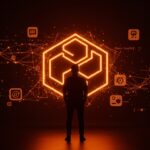 Silhouette de Joe Mancuso con el logo futurista de Masonite iluminado, representando su legado en la comunidad open source de Python y la inspiración para la comunidad tech hispana.