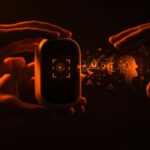 Cámara Ring siendo devuelta por usuarios preocupados por privacidad y vigilancia en dispositivos IoT.