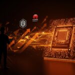 Ingeniero chino contemplando un chip semiconductores avanzado, simbolizando el desafío tecnológico en fotolitografía UVE y la competencia de China en tecnología avanzada.