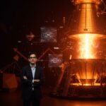 Sam Altman liderando la alianza estratégica de Helion y OpenAI para la innovación en energía limpia y fusión nuclear con inteligencia artificial.