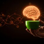 Té matcha impactando positivamente la salud cerebral y modulando respuestas alérgicas, ilustración con elementos biomédicos y antioxidantes en tonos naranja y negro.