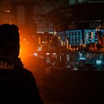 Impacto de la crisis del petróleo en Wall Street y decisiones de founders en mercados financieros tech.