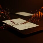 Amazon retira soporte a Kindle 2012 con pérdida de acceso a tienda, simbolizando obsolescencia y control digital en el ecosistema Amazon Kindle.