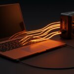 Framework Laptop 16 conectado a eGPU OCuLink con 64 Gbps, destacando potencia gráfica portátil y hardware modular innovador en ecosistema startup.