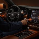 Volvo con Google Gemini AI integrado mostrando tecnología avanzada para coches inteligentes y asistentes IA automotrices.