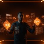 Founder tech en 2026 interactuando con iconos holográficos de lenguajes de programación en un entorno futurista resaltando IA y automatización.