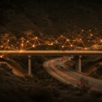 Puente para fauna en California, ejemplo emblemático de infraestructura sostenible y financiamiento público-privado en tecnología verde.