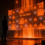 Emprendedor analizando el cumplimiento de la regulación EU AI Act en una interfaz digital de transparencia, simbolizando el riesgo legal y la innovación responsable en startups.