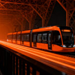 Tren-tram Urbos de CAF operando en una red de movilidad urbana moderna, representando el contrato ferroviario en París.
