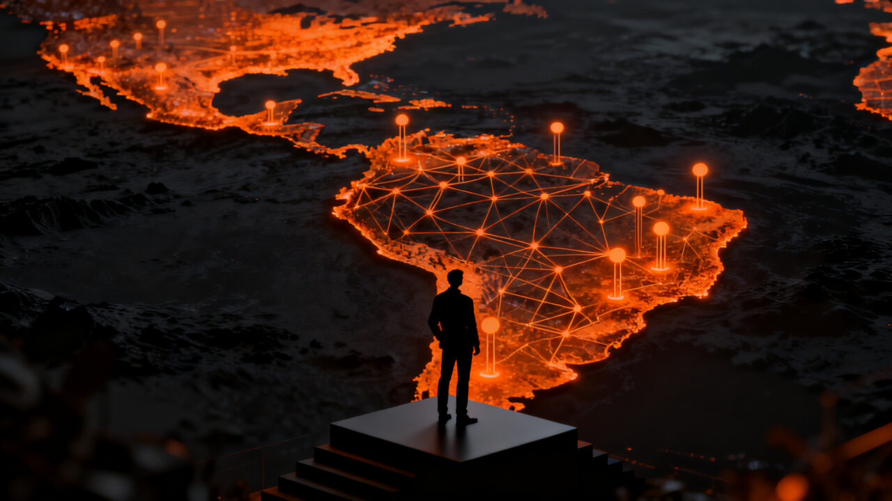 Líder empresarial analizando automatización e IA para escalar startups en el mercado de LATAM.