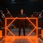 Bill Gates propone impuesto a robots y zonas de empleo humano protegido frente a la automatización de la IA.
