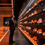 Expansión de tiendas Nike en Brasil y estrategia de distribución retail deportivo de Grupo SBF.